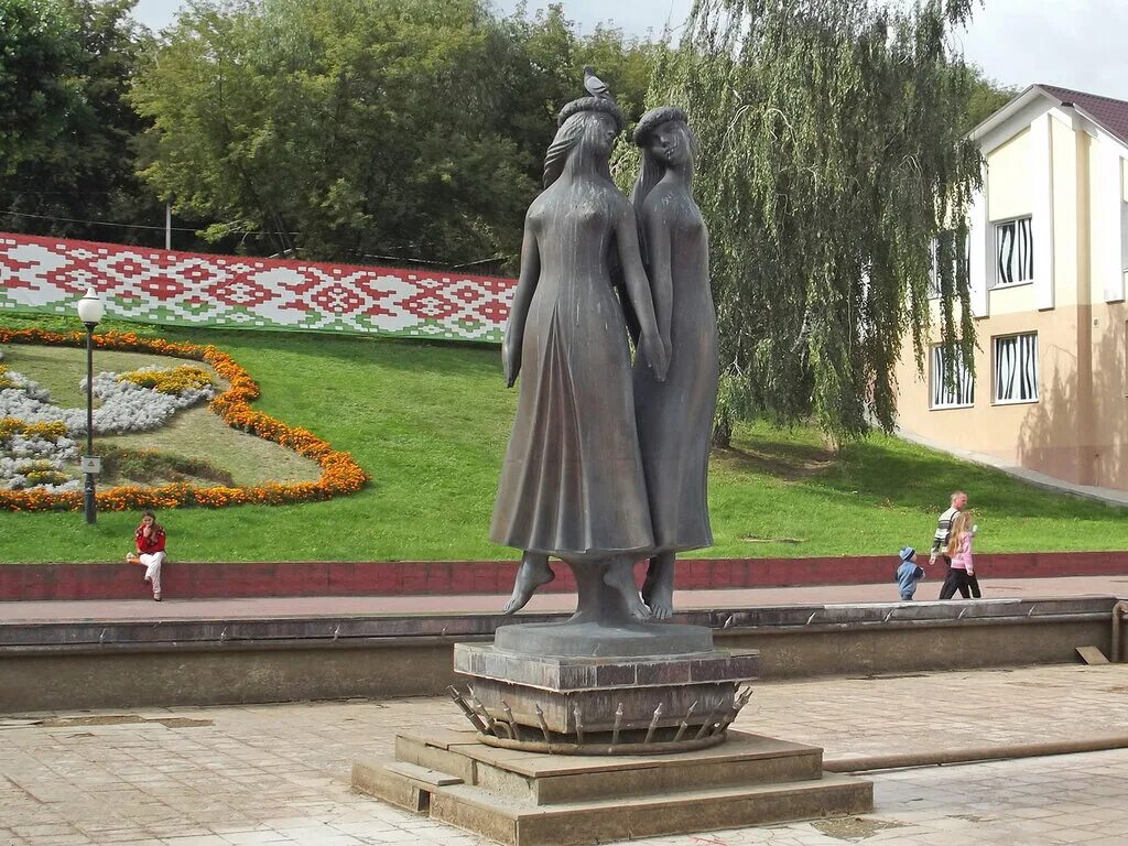 Мозырь белоруссия. Белорусский город мозырь. Мозырь город. Мозырь беларусь достопримечательности. Мозырь площадь ленина.