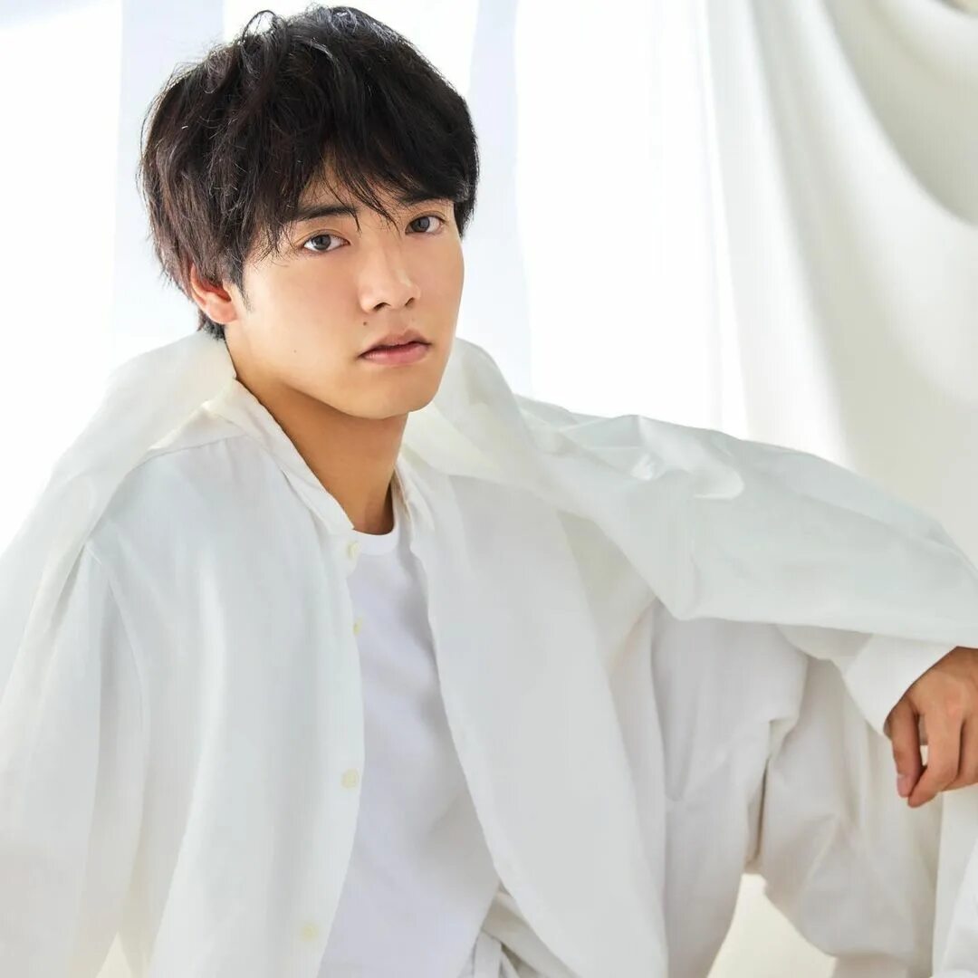 Где в москве познакомиться с корейцем. Линджуки кореец. Как познакомиться с корейцем в интернете. Корейцы знакомятся с русскими девушками. Познакомиться с корейцем из южной кореи.