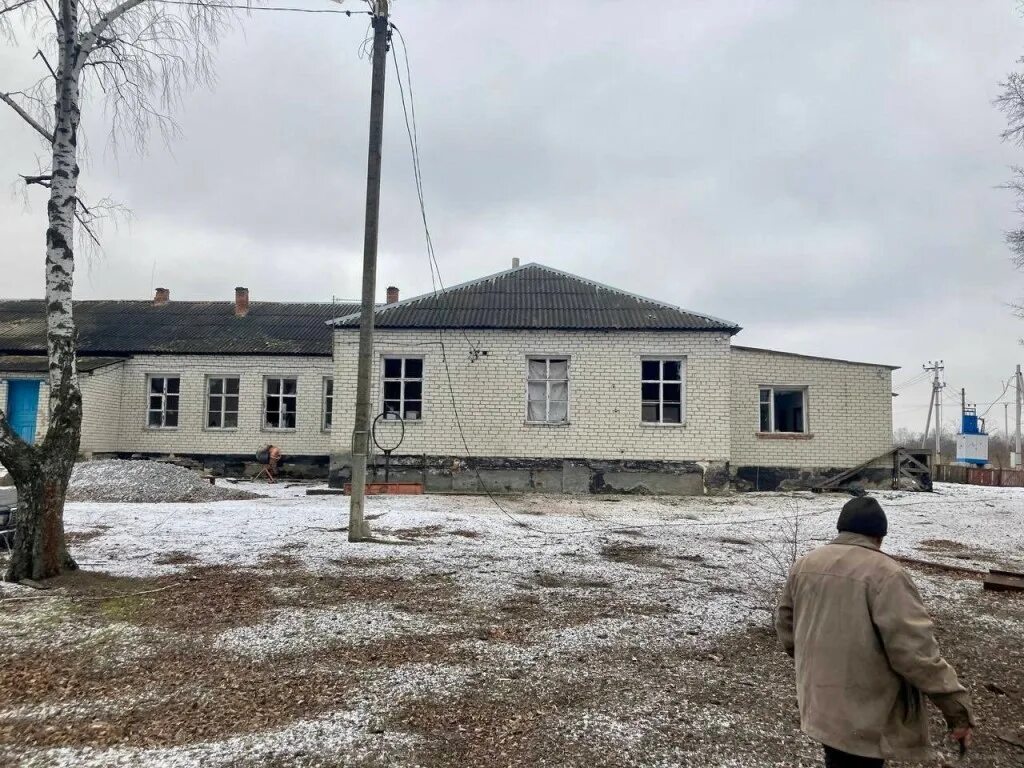 Селе новостроевка-первая. Новостроевка первая белгородская область. Завод богемия великий новгород. Селе новостроевка-первая. Заброшенный завод великий новгород.