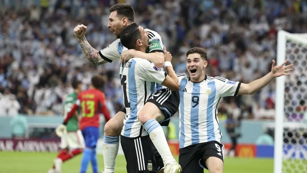 Лео 1.3. Празднование Аргентины над Францией совместное фото 2023.