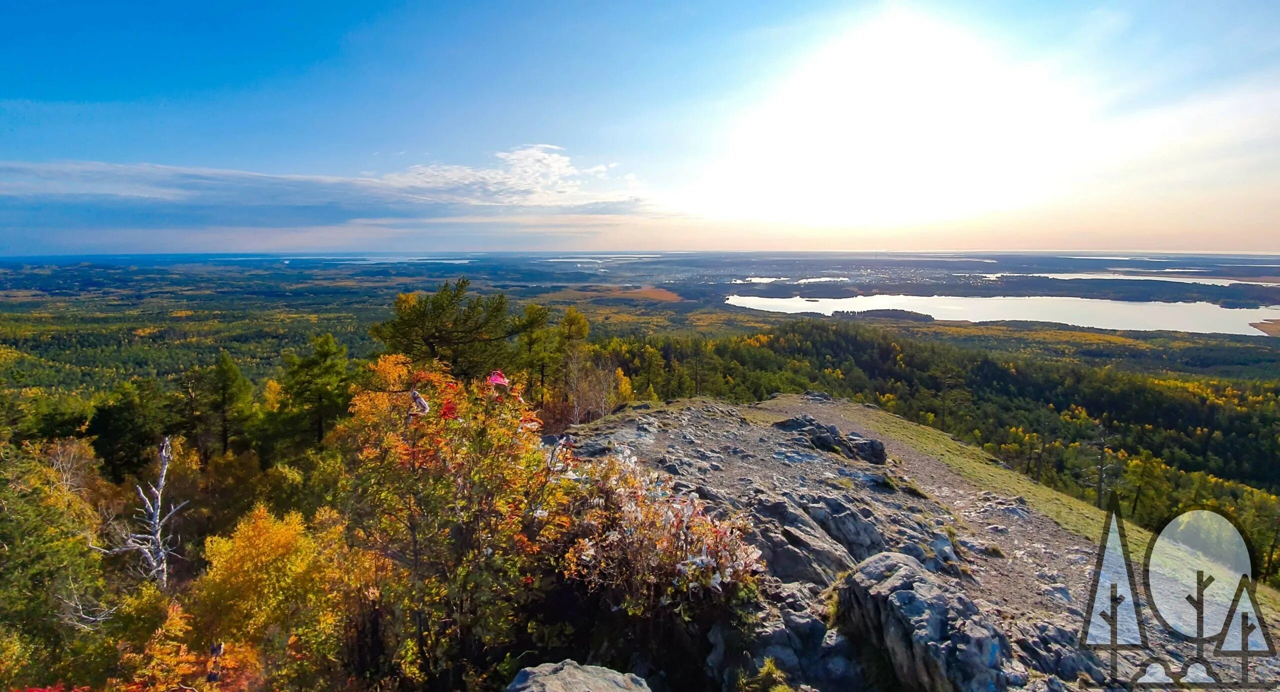 Гора сугомак челябинская область. Сугомак кыштым. Гора сугомак челябинская область. Гора сугомак челябинская. Кыштым горы егоза и сугомак.