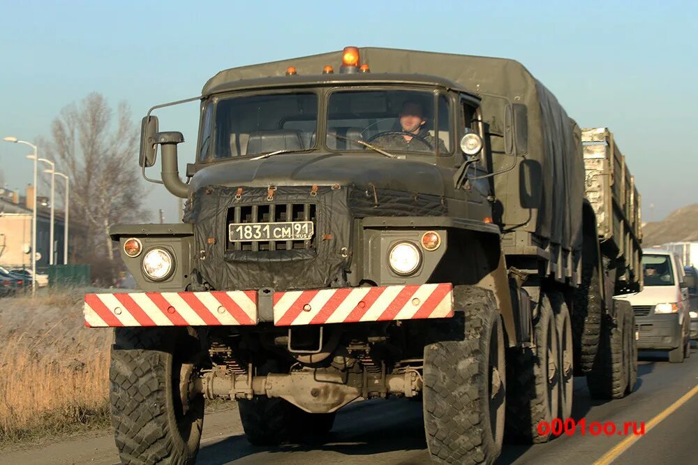 Военные регионы автомобилей. Военные номера машин. 76 Регион военные. Военные номера 50. 50 Регион на военных машинах.