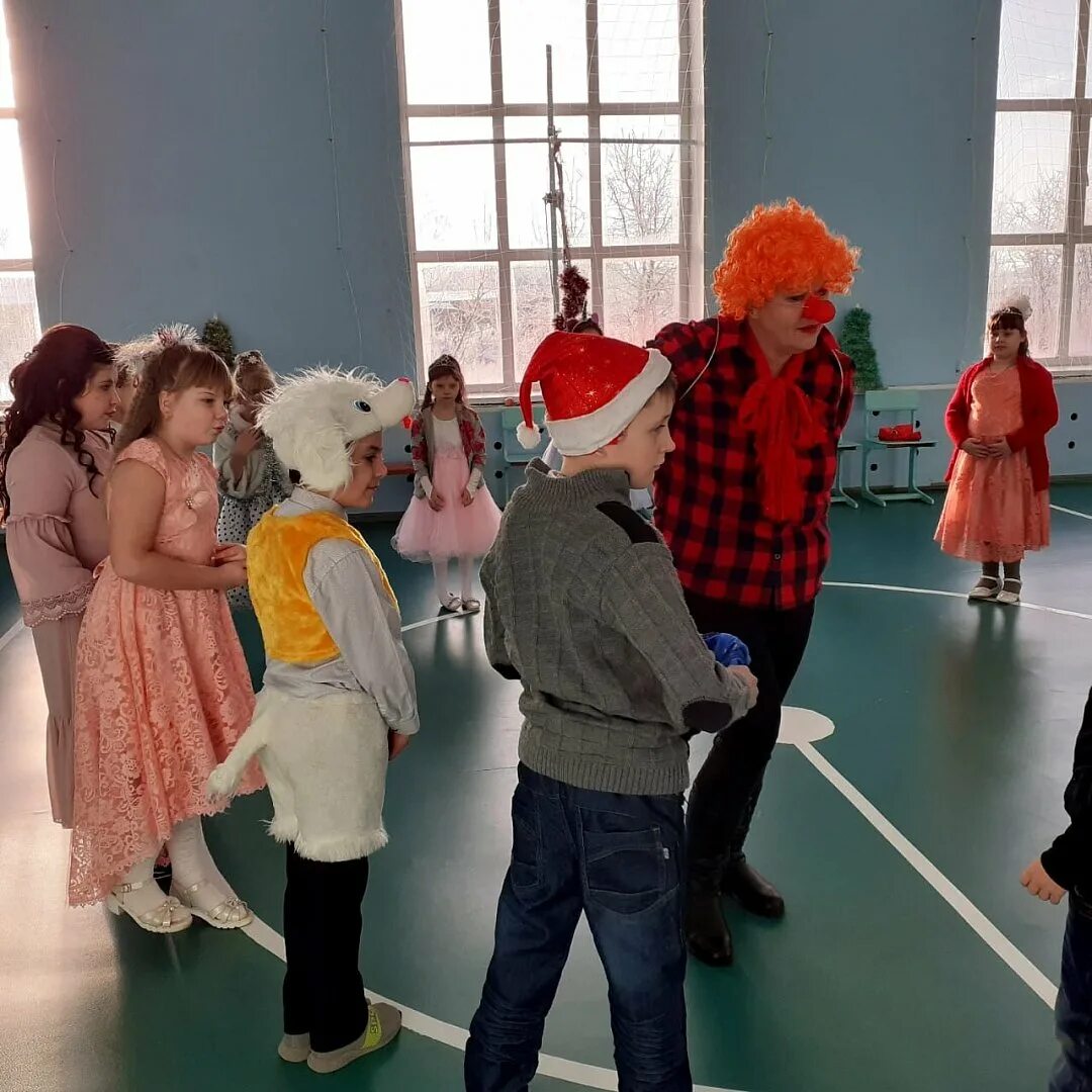 Сказки на праздник. Праздник сказки. игры на праздник новый год. сказка сюрприз. странный праздник новый год.