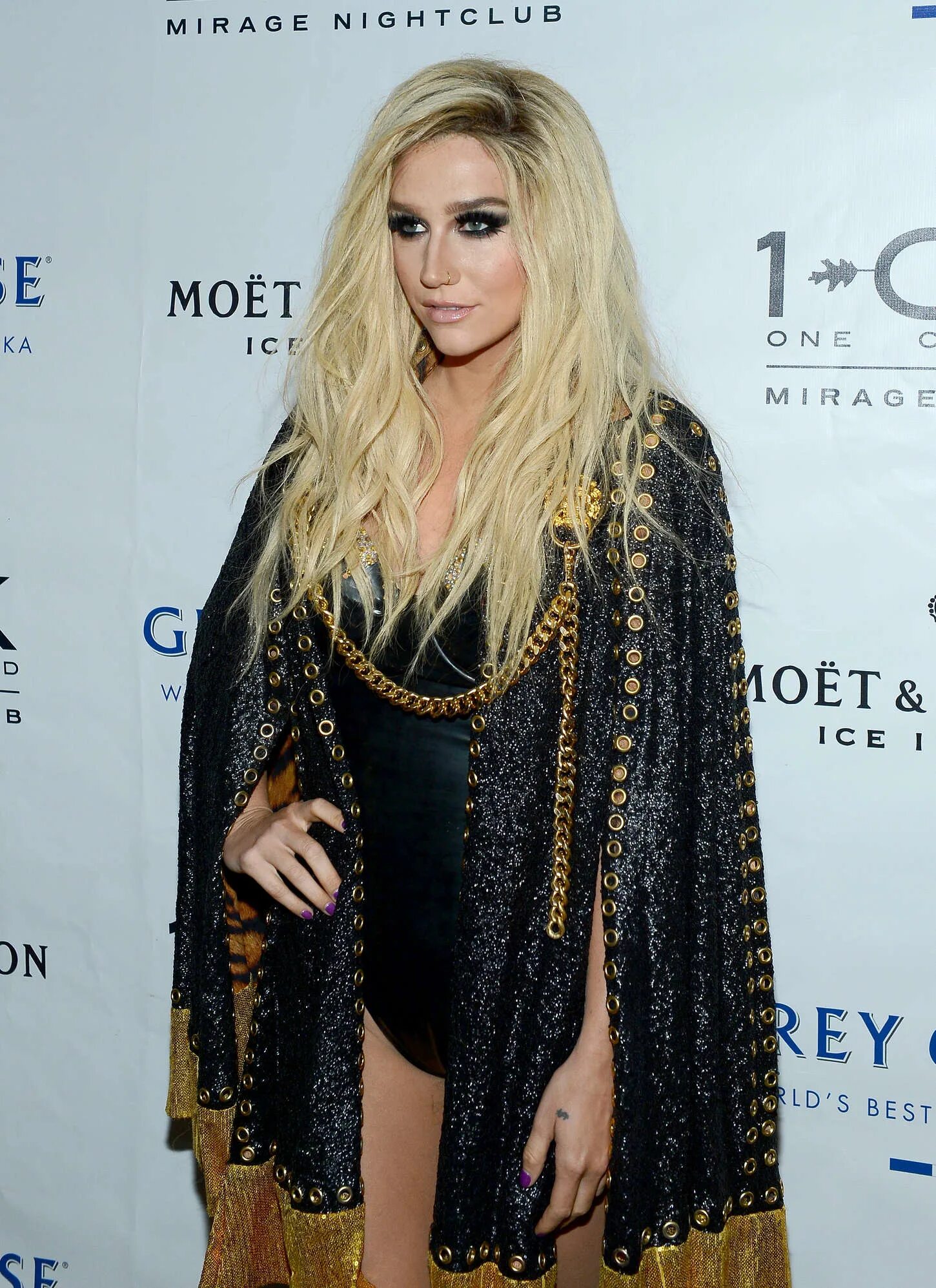 Kesha right round. Kesha 2013. Kesha 2023. Kesha Singer. Ke$ha 2021.