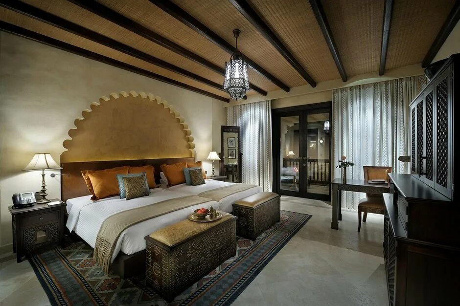 Каср Аль Сараб. Anantara Qasr al Sarab Desert Resort. Отель Аль Каср в Дубае интерьер. Qasr al Sarab Desert Resort Anantara, Абу-Даби, ОАЭ.