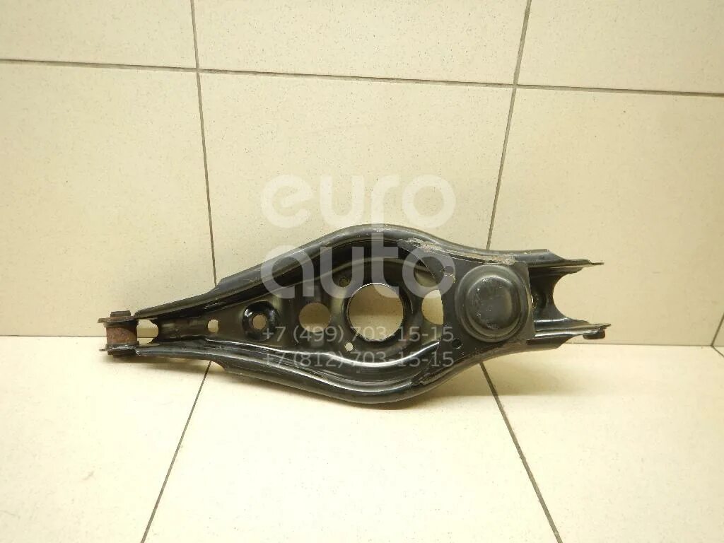 Задние поперечные рычаги тойота рав 4. Рычаг задний тойота рав 4 2016 года. Toyota rav4 задние поперечные рычаги. Задний рычаг тойота рав 4. Рычаг в сборе задний поперечный рав4.