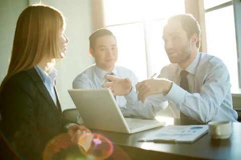 Вместе ведут бизнес