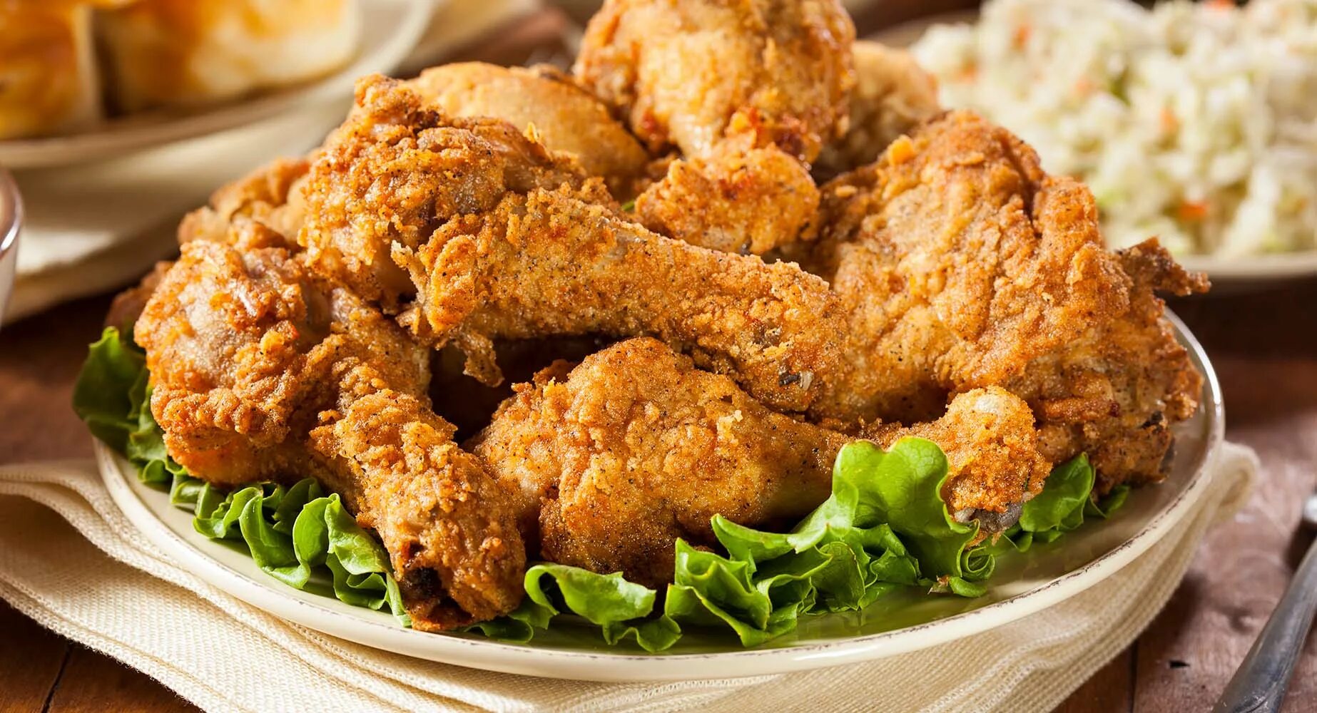 Чикин фейс. Сельхоз животные курица голова. Чикен филе. Chicken chicken youtube. Курица бройлер.