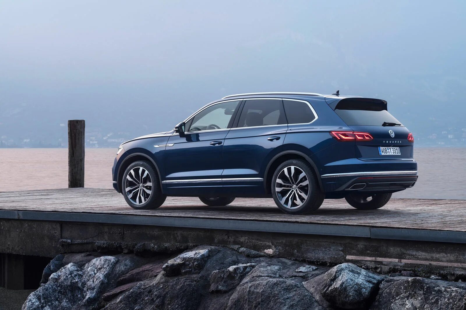 Volkswagen touareg 3 поколения. Фольксваген туарег 2019 новый. Фольксваген туарег 2018. Фольксваген туарег 2019 новый. Фольксваген туарег 2019 новый.