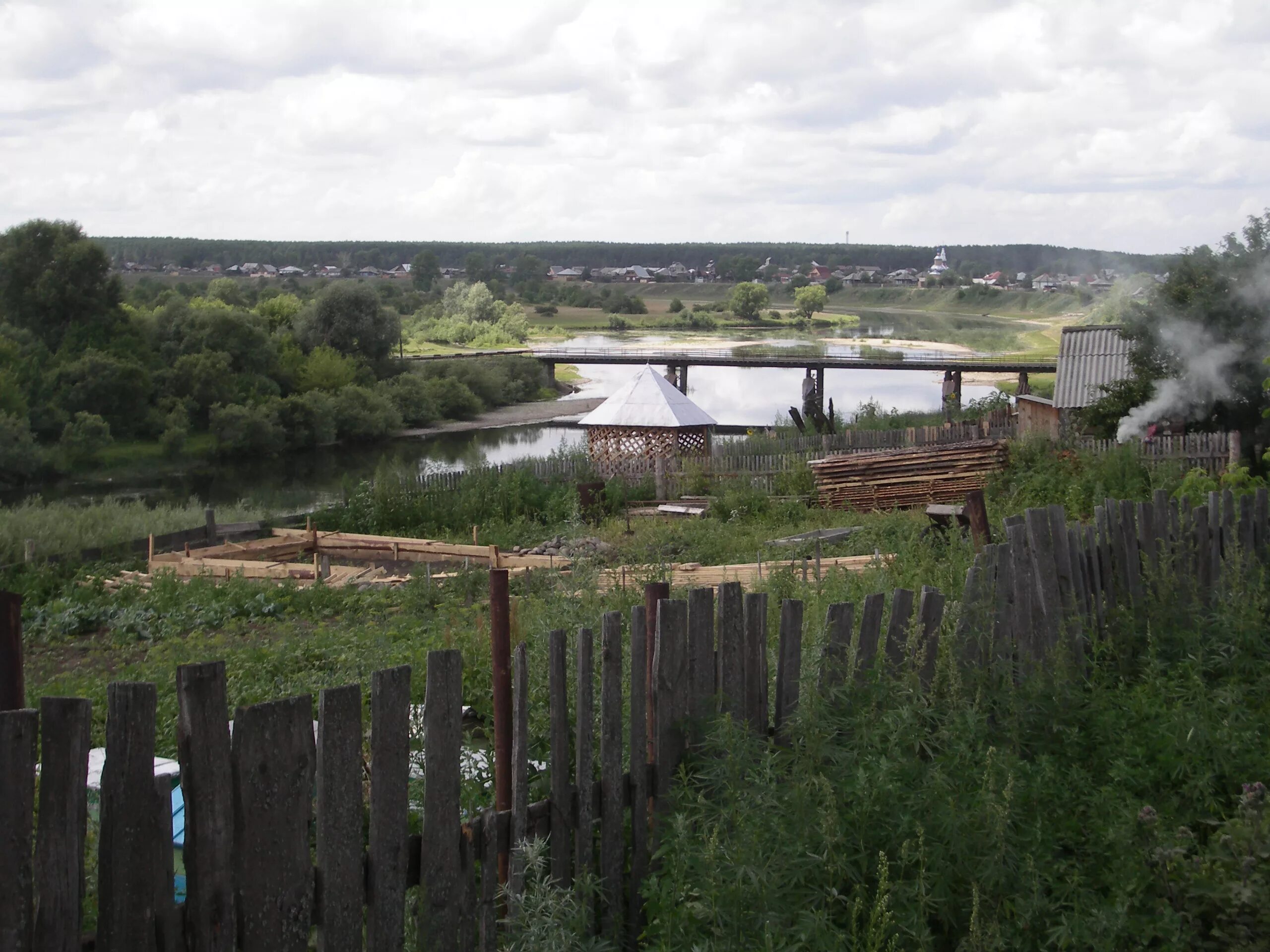 Погода в новиково алтайского края. Новиково Бийский район. Село Новиково Бийского района. Село Новиково Алтайский край Бийский район. Мост Новиково Алтайский край.