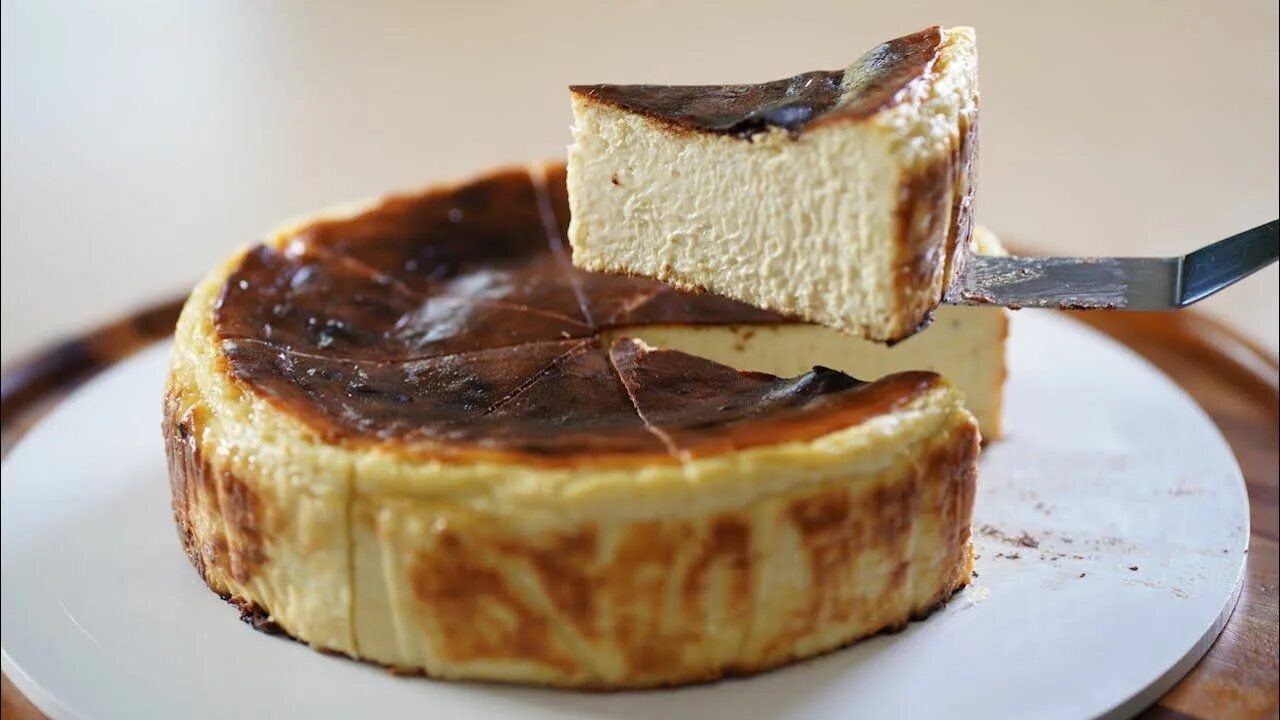 Баскский чизкейк рецепт приготовления. Basque Burnt Cheesecake. San Sebastian Cheesecake. Баскский чизкейк Сан-Себастьян. Баскский кето чизкейк.