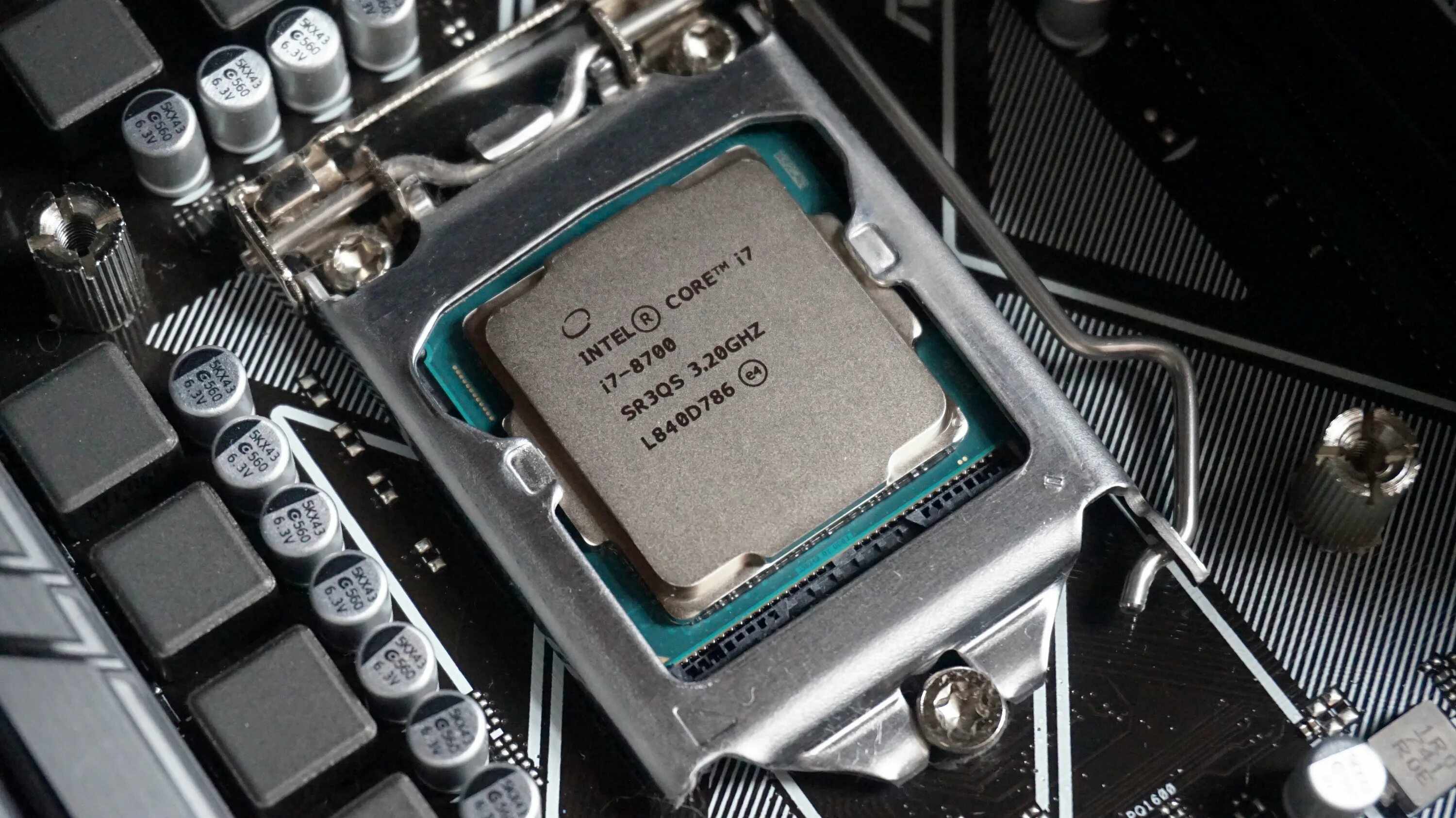 I7 8700. Core i7 8700. Intel Core i7-8700k. Процессор Intel i7 8700.