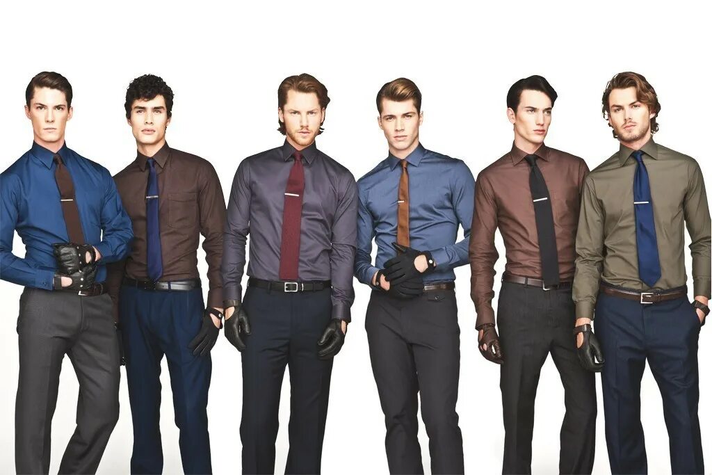 Кто больше всего подходит мужчине. Сочетания цветов в одежде мужской. Рубашка с галстуком. Галстук к коричневой рубашке. Сочетание костюма и рубашки.