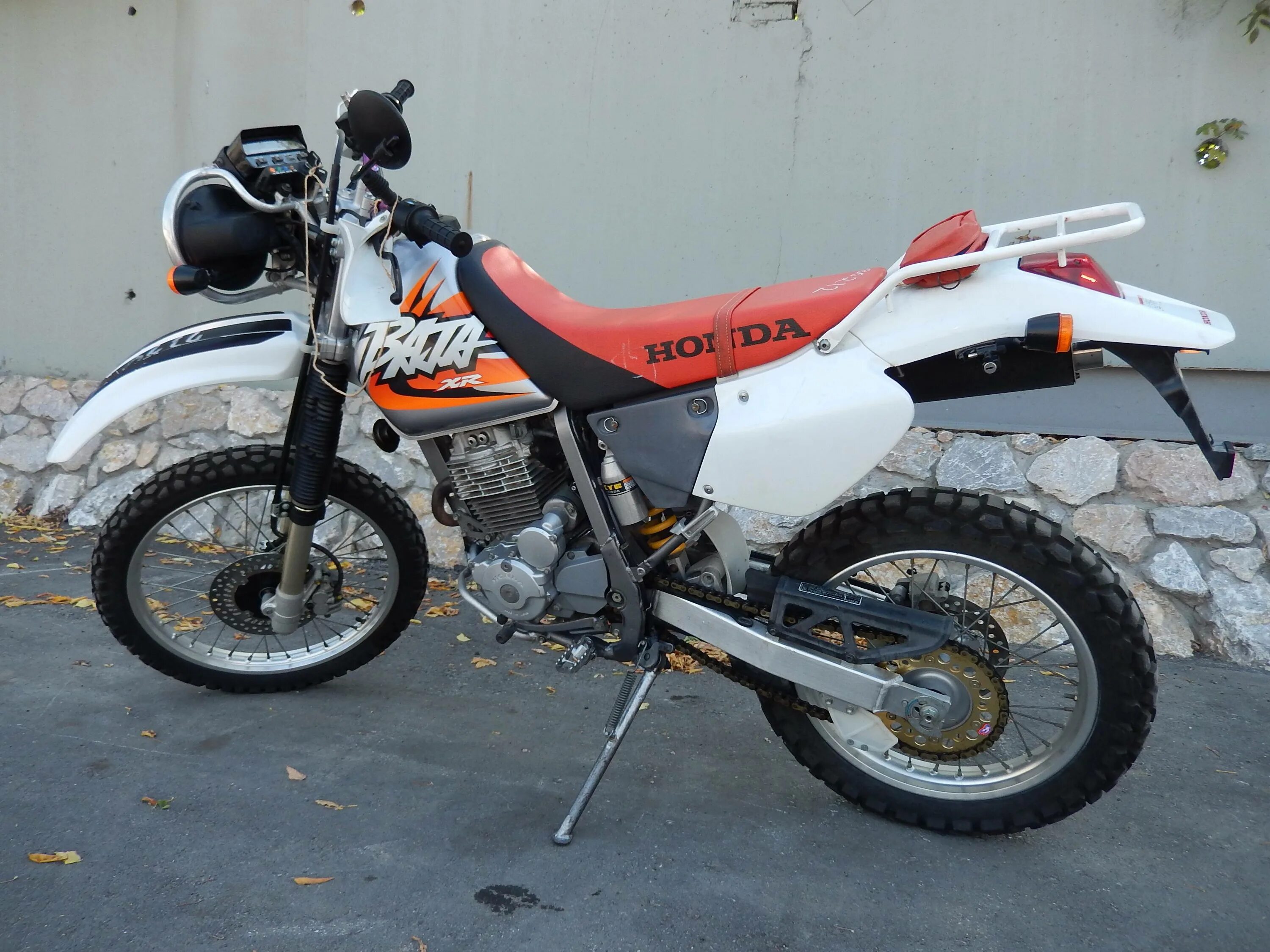 Honda baja. Honda XR 250 Baja. Honda XR 250 2003. Хонда эндуро XR 250. Honda Baja 250.