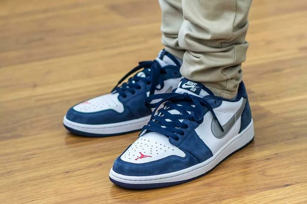 Fusion 96 кроссовки. Jordan sb low. Jordan sb low. Nike sb jordan 1 low. Nike jordan 1 sb low unc.