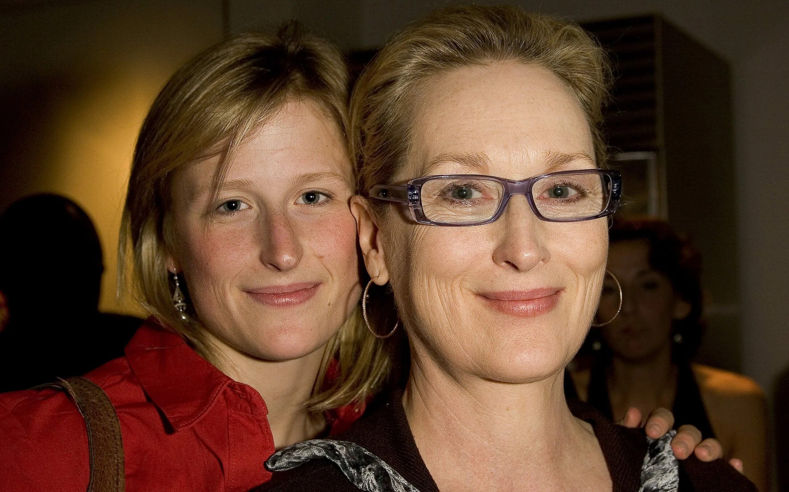 Дочки мэрил стрип. Луиза джекобсон гаммер. Мерил стрип и ее дочь. Мерил стрип дочь. Дочки мэрил стрип.