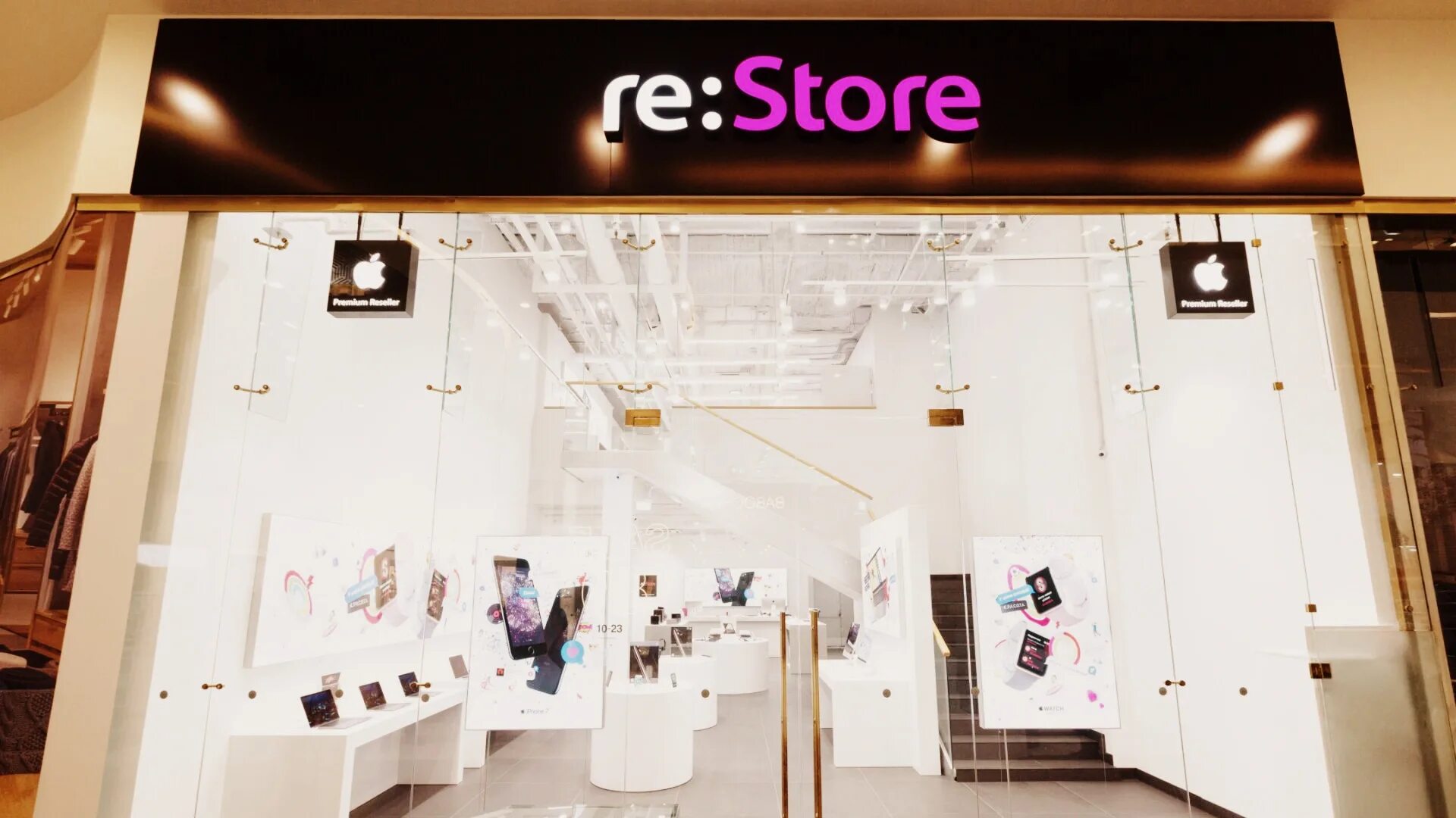 Магазин re сайт интернет магазин. Restore магазин. Re Store СПБ галерея. Restore галерея. Эпл стор в СПБ В ТЦ галерее.