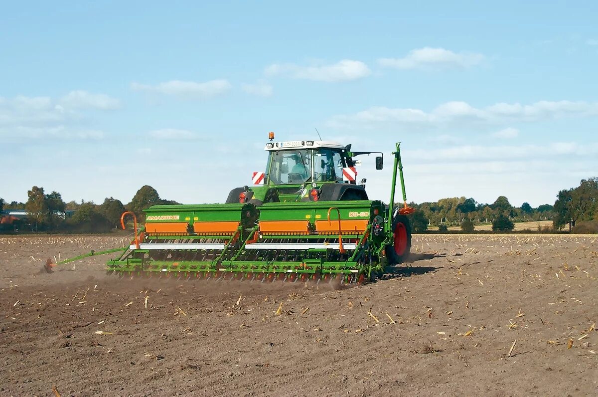 Амазон д9 60. Сеялка amazone d9. сеялка комплекс амазоне d9-12000. сеялка амазон d9-60. сеялка зерновая амазоне.
