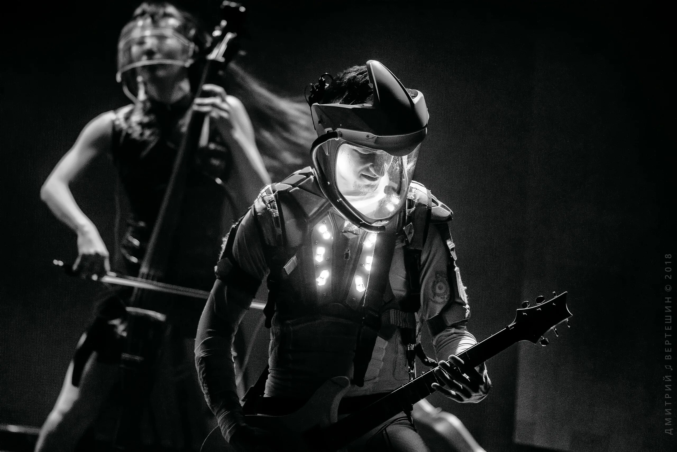 Starset point of no return. Starset band. starset рок-группа. starset demons. starset 2025.