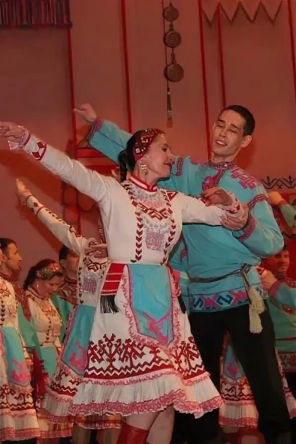 Чувашские фольклорные ансамбли. Ташлы ташлы чувашская песня. Ташлы ташлы чувашская песня. Чувашский ансамбль салкус. Шанкрав кураке чувашская песня текст песни.