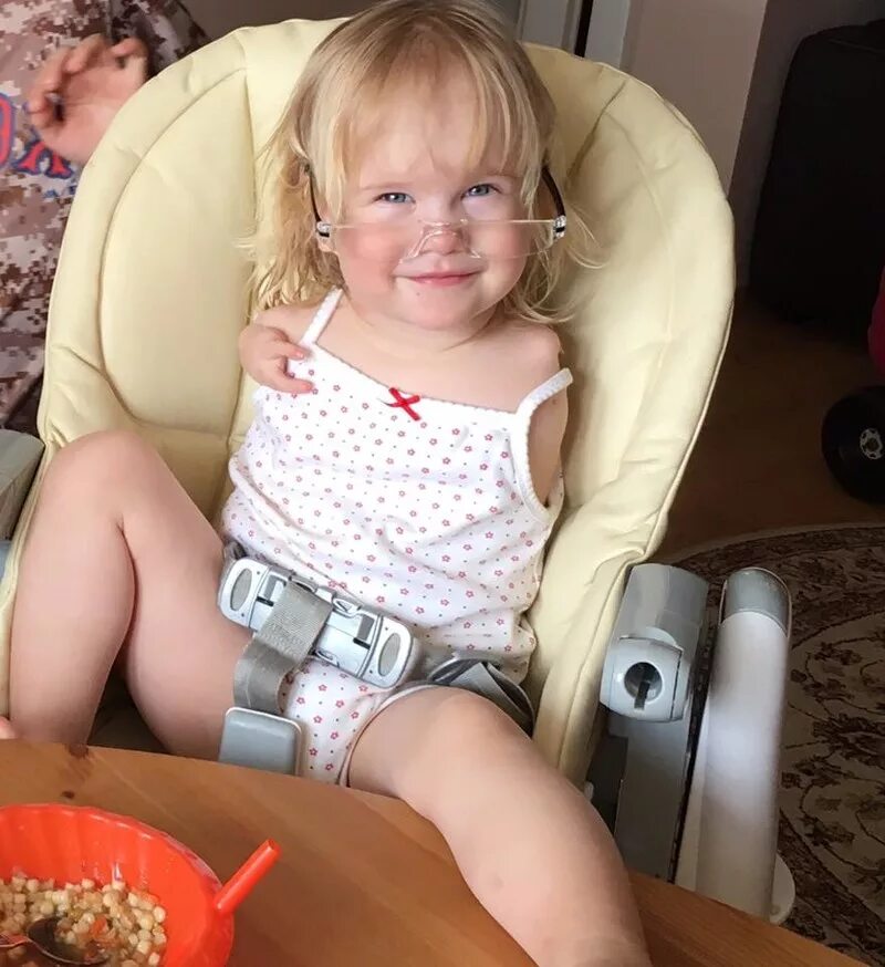 Модный ребенок спб. Уставший ребенок. Ребенок неопределенного пола фото. Кейси салливан родил ребенка. Дети без пола фото.