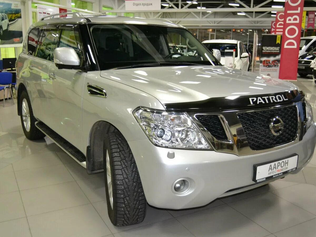 Рестайлинг патрол купить. Nissan Patrol vi (y62). Ниссан Патрол 5.6. Ниссан патруль 2012 года. Nissan Patrol золотистый.