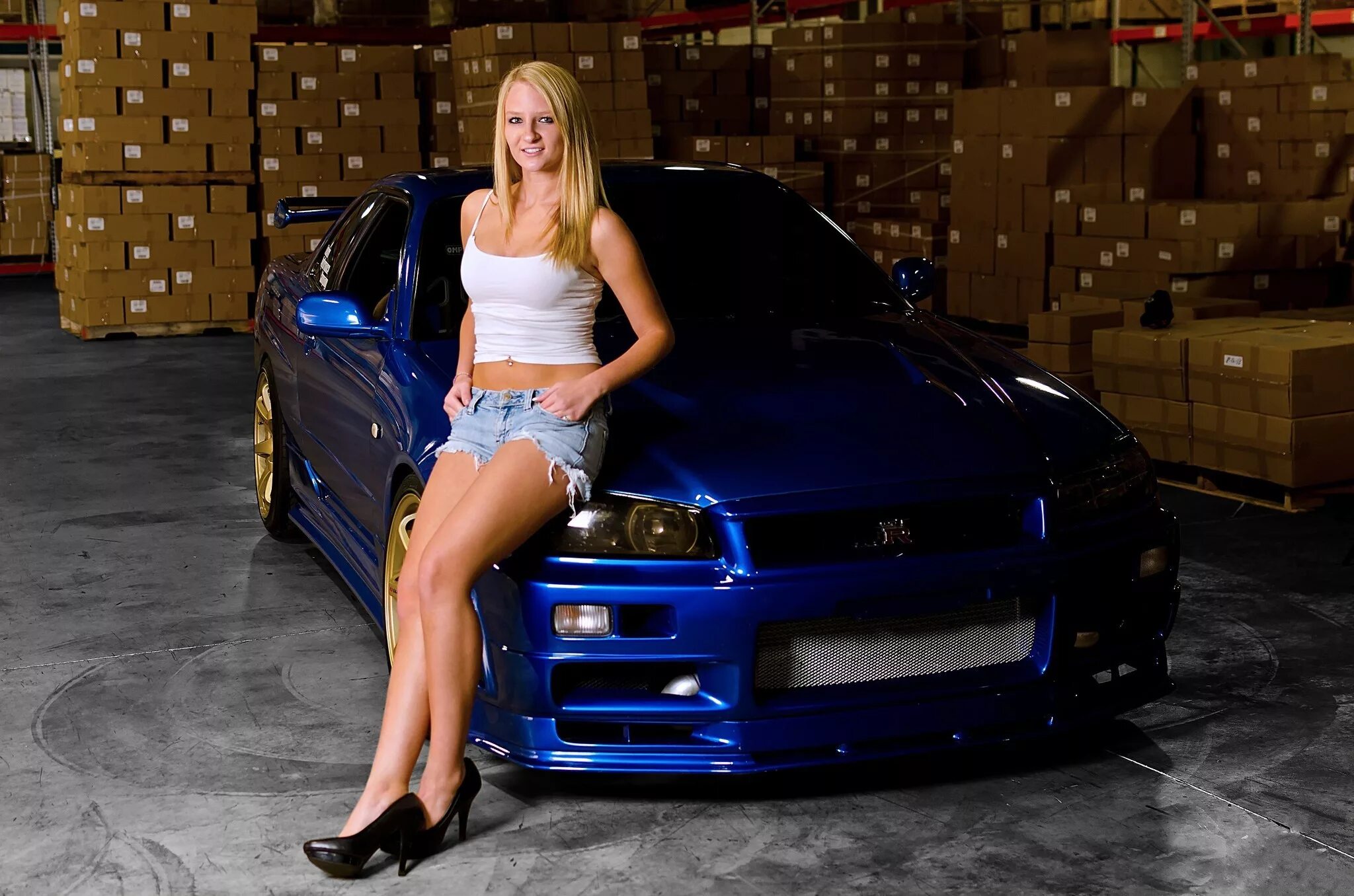 Девушка большие девушку девушку девушку видео. Nissan skyline r34 с девушкой. ниссан скайлайн 34 с девушкой. nissan skyline gtr r34 и девушка. skyline r34 и девушка.