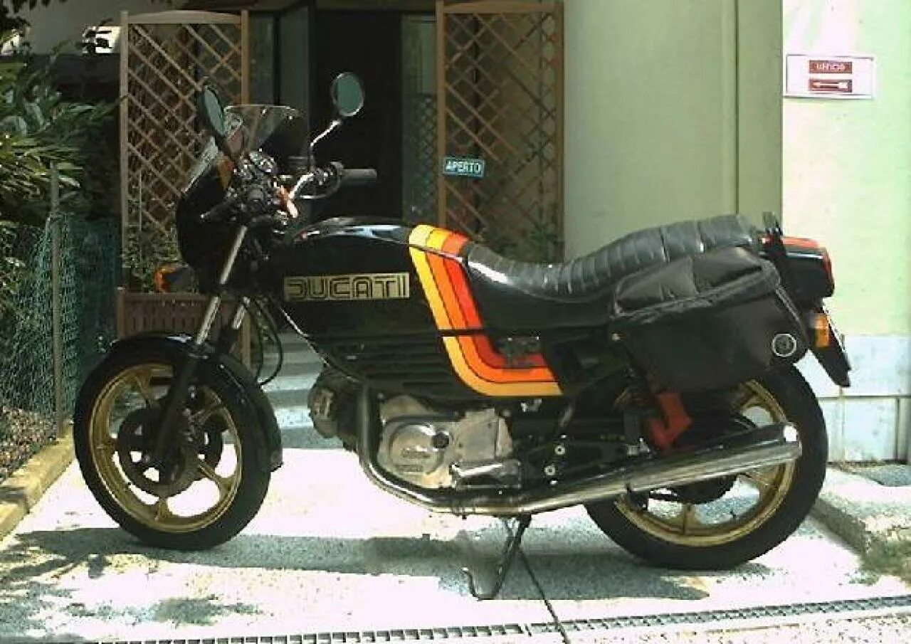Тл 600. Ducati 600 TL. Ducati 1983. TL 600.
