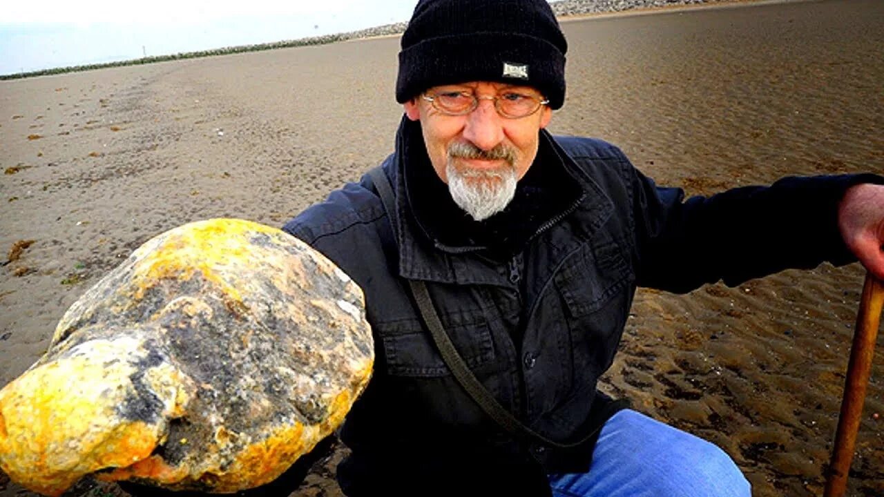 Вырвало кита. Китовая амбра. Вырвало кита. Вырвало кита. Вырвало кита.