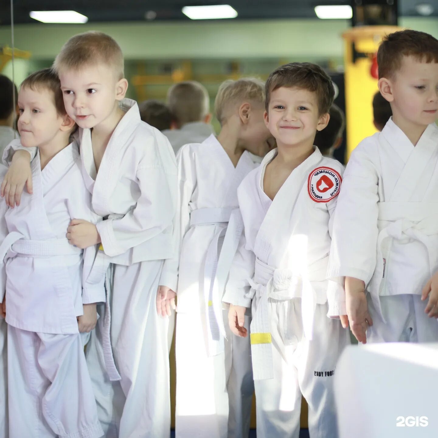 Спортивный клуб южный. Клуб южный. чемпион единоборств. спортивная 41 находка. отечество общество спортивных единоборств.