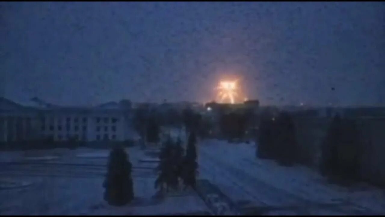 Пво сбивает ракеты над белгородом. Аэропорт краматорск 2022. Сбитая ракета в ростовской области. Краматорск вокзал ракета. Ракета от с300.