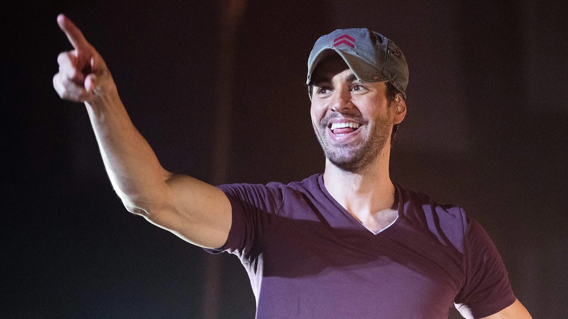 Энрике иглесиас новости. Энрике иглесиас. энрике мигель иглесиас. enrique iglesias это. энрике иглесиас 2025.