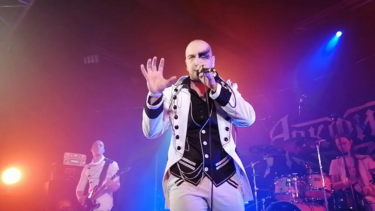 Арктида штурмуем небеса. Арктида штурмуем небеса. Штурмуем небеса. Арктида мы штурмуем небеса. Штурмуя небеса.