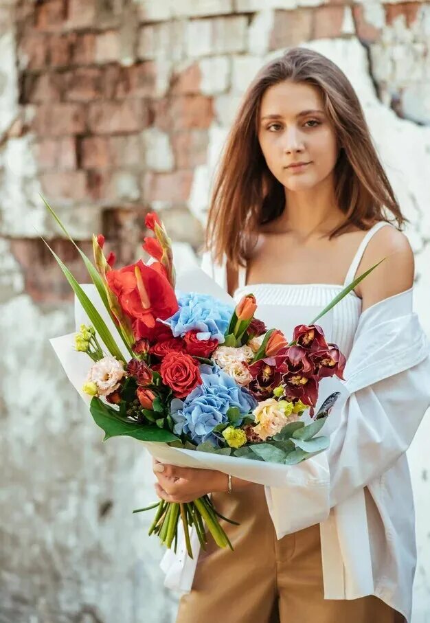 Мистер букет. Букет для экспрессивной девушки. Взрывной букет. Цветы Ейск.