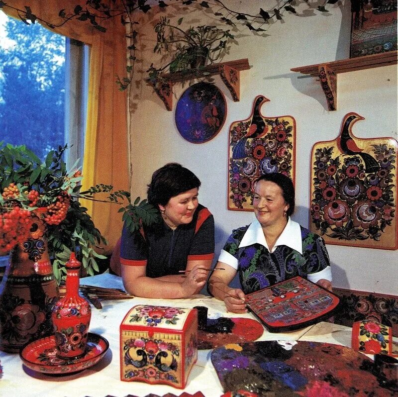 Музейно-туристический комплекс «город мастеров» в г. Нижегородская область городец язаки волга. Типичный городец. Фабрика городецкой росписи в городце. «хороший город городец».