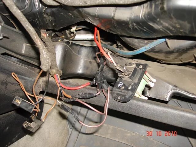 провода на вентилятор на 2104. пежо боксер микроавтобус реле отопителя. переключатель печки 3 скорости ваз. печка работает при зажигании. заслонка печки nissan expert.