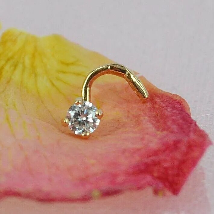 Серьга в нос золотая. Пирсинг в нос с фианитами серебро. Пирсинг в нос с фианитами серебро. Как заказать пирсинг в нос гвоздик серебро недорого. Серёжка - гвоздик для носа.
