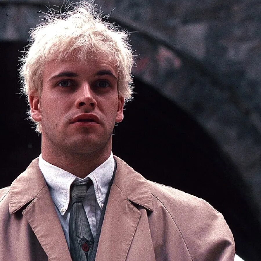 Джонни ли миллер на игле. (sick)boy певец. Sick boy. Джонни ли миллер на игле 1996. Джонни ли миллер на игле.