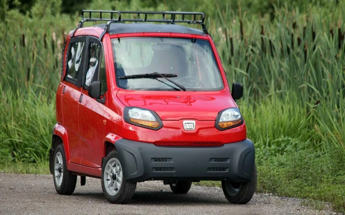 Индийская малолитражка Bajaj. Индийская мотоколяска Bajaj. Индийская машина Bajaj quite. Авто из индии 4 буквы