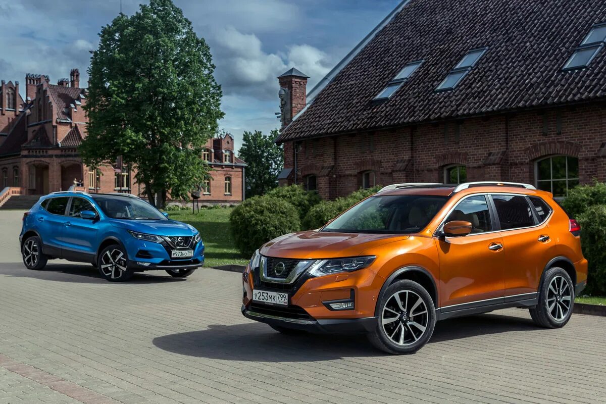 Кроссоверы тула. Nissan Qashqai x Trail. Кроссовер Nissan x-Trail. Nissan Qashqai кроссовер. Ниссан Кашкай и Ниссан х-Трейл.