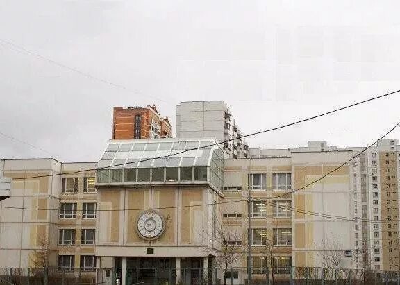 Школа имени а. Школа имени артема боровика отзывы. Школа имени артёма боровика 2 корпус. Школа 1562 москва. Школа имени артёма боровика 3 корпус.