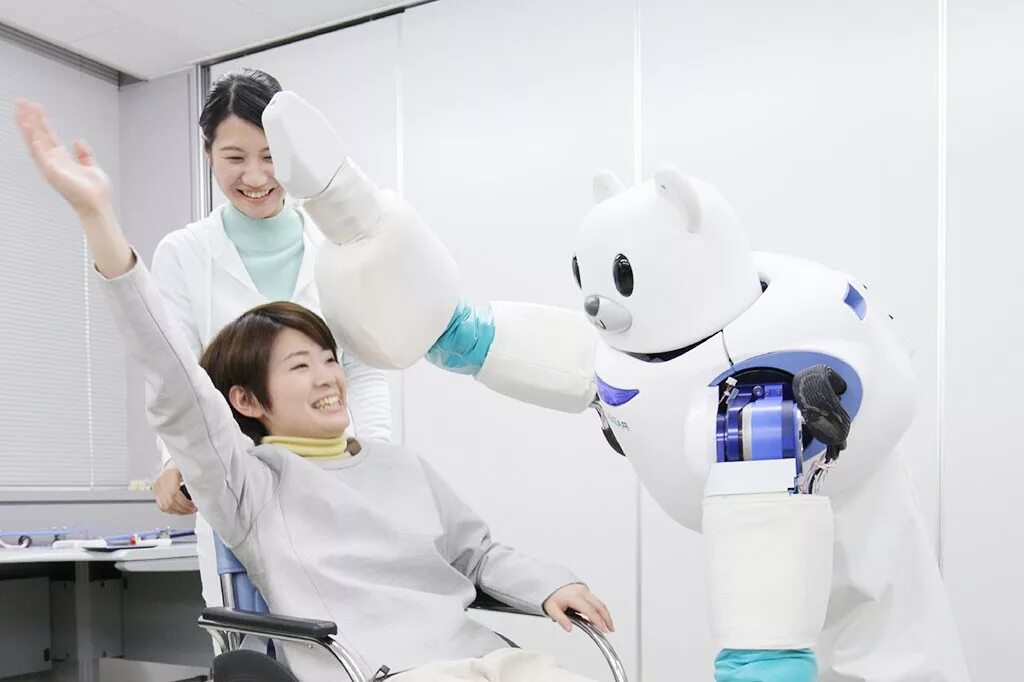 Включи робот мишка. Робот сиделка Robear. Японский робот Robear. Робот для инвалидов. Роботы. Помощники человека.