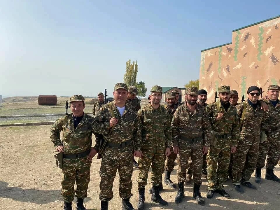Лицо армении. Солдаты армении. армянский солдат. военнослужащие армении.