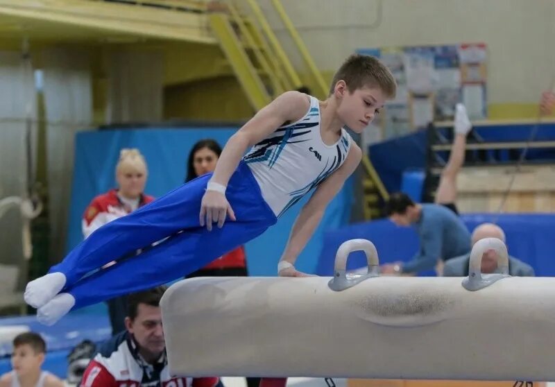 Спортивная гимнастика ульяновск. Юношеские спортивные соревнования по гимнастике. Спортивная гимнастика для мальчиков Тюмень. Соревнования по спортивной гимнастике 2021 Ульяновск. Спортивный комплекс Торпедо Ульяновск гимнастика.