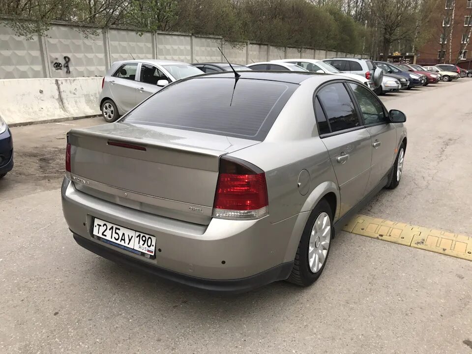 Опель вектра 2004 купить. Opel Vectra c 2004. Опель Вектра 2004. Opel Vectra c 2004 год. Опель Вектра с 1.8 2004.