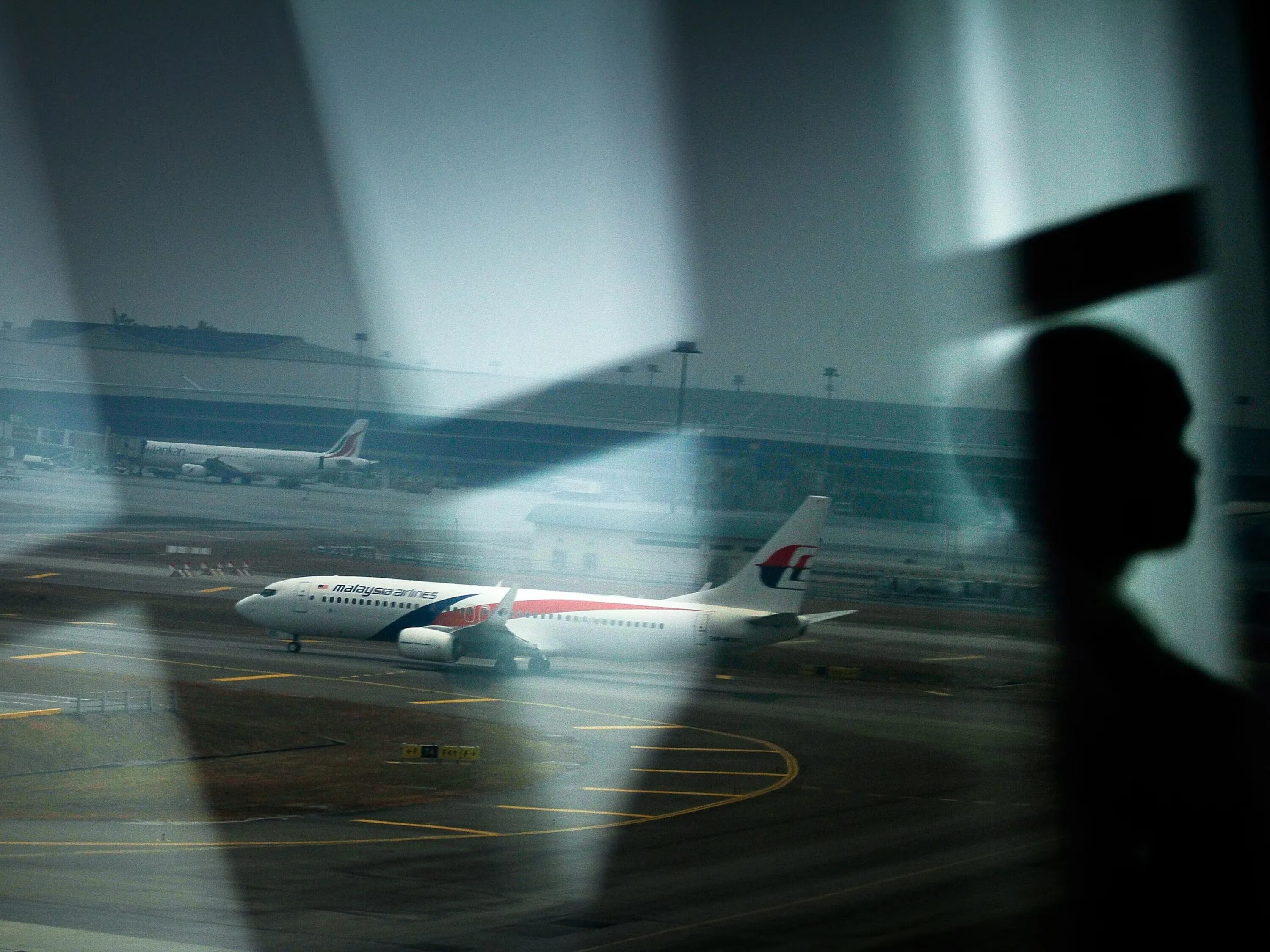 Исчезновение рейса. Исчезновение рейса 370 malaysian airlines. рейс 370 malaysia airlines фото. miss the flight. missing the flight.
