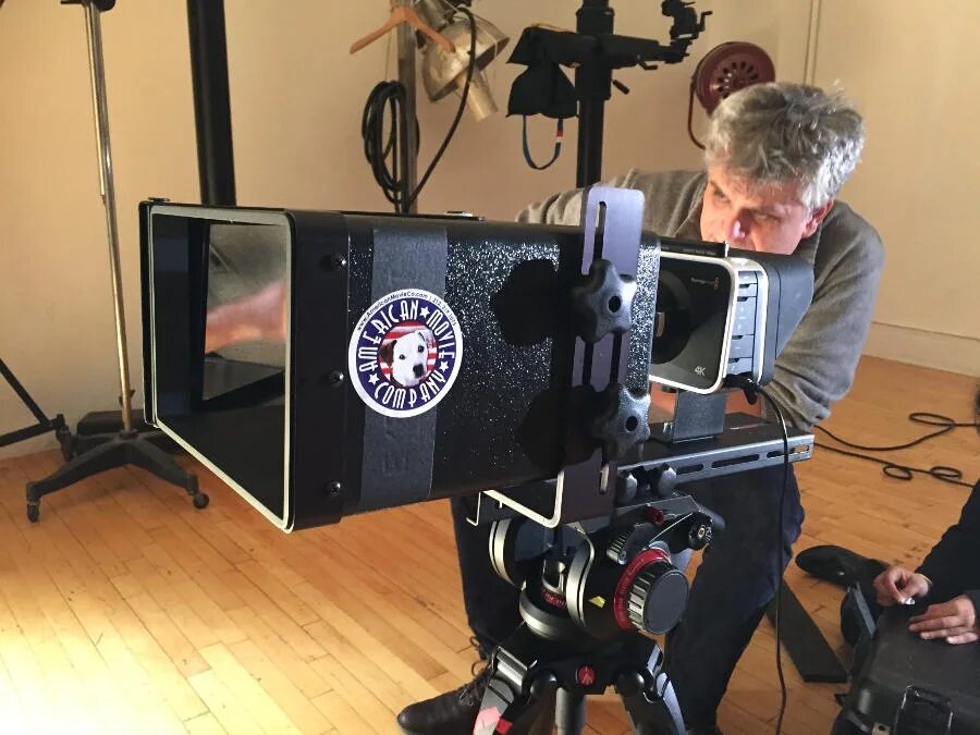 Телесуфлер desview tp150. Телесуфлер teleview tlw-stage24 prompter. Суфлер телевизор. Суфлер телевизор. Телесуфлер teleview tlw-lcd190lk.