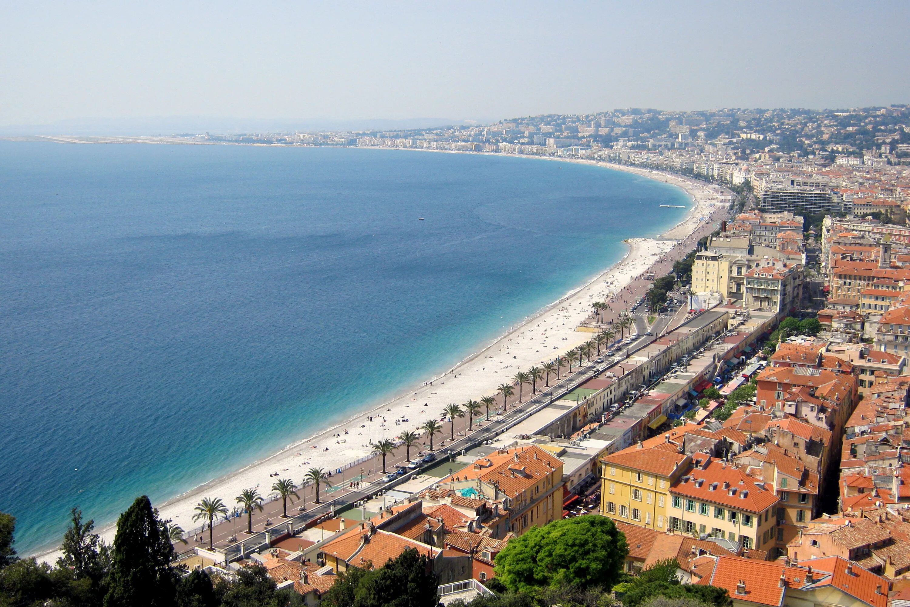 Nice beach. Лазурный берег Франции Ницца. Ницца Франция Лазурный берег пляж. Ницца городок Франция. Ницца провинция Лазурный берег.