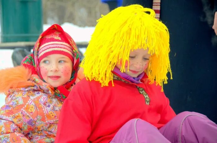 Одежда на масленицу для мальчика. Костюм Масленицы. Шапка на Масленицу. Костюм Масленицы взрослый. Костюм на Масленицу для девочки.