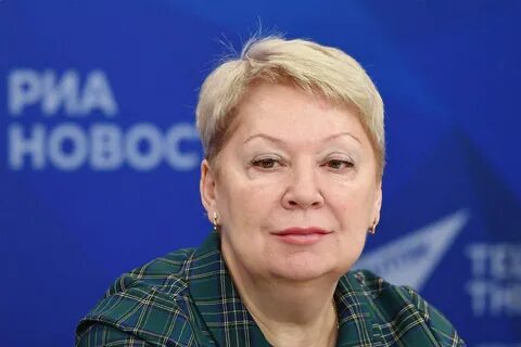 Министр просвещения это